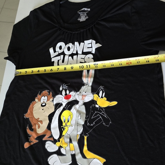 🩷🩷Looney Tunes Bugs Taz Tweety Ladies Neck Detail Shirt Sz xxl (19) - Picture 4 of 7
